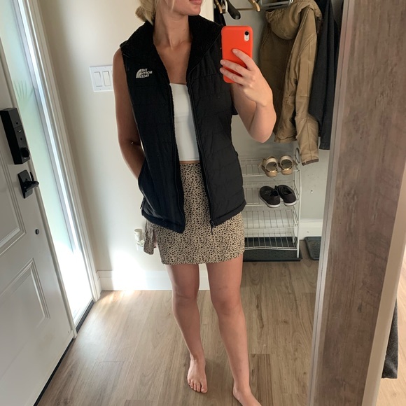 The North Face Reversible Vest Jacket - Picture 1 of 7